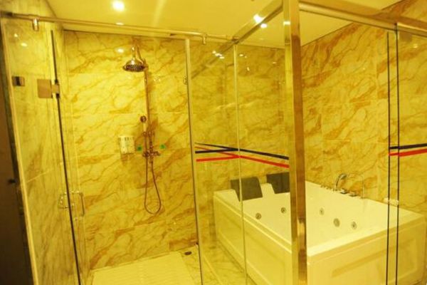Lanhai International Hotel (Guilin)
